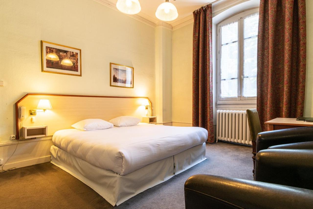 Hotel Des Bains 엑스레뱅 외부 사진