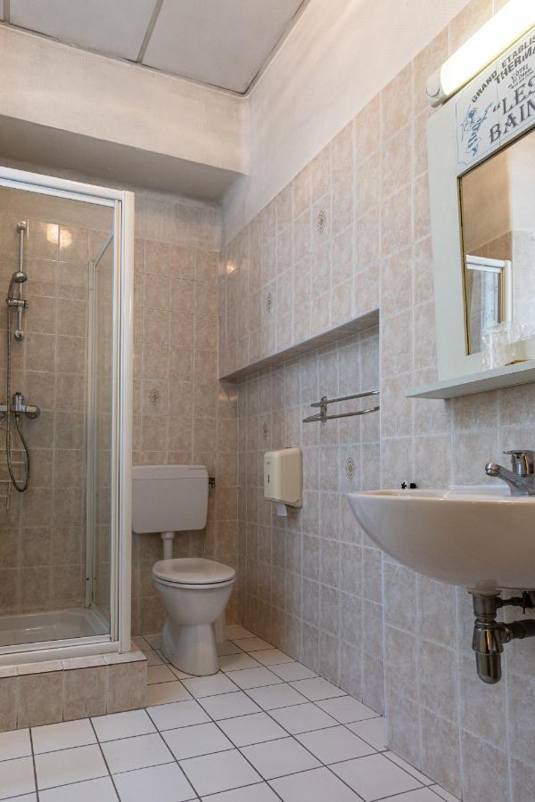Hotel Des Bains 엑스레뱅 외부 사진