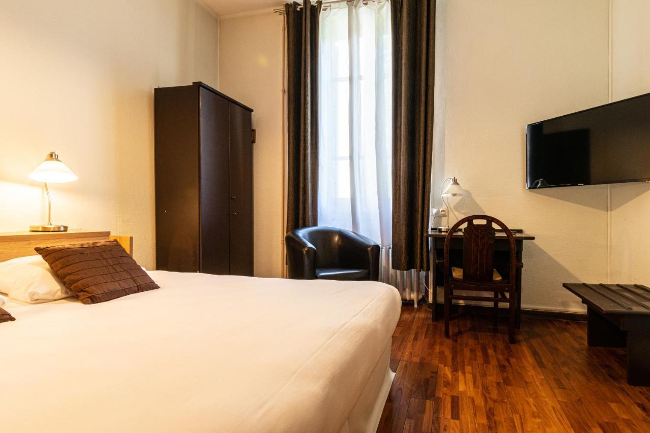 Hotel Des Bains 엑스레뱅 외부 사진