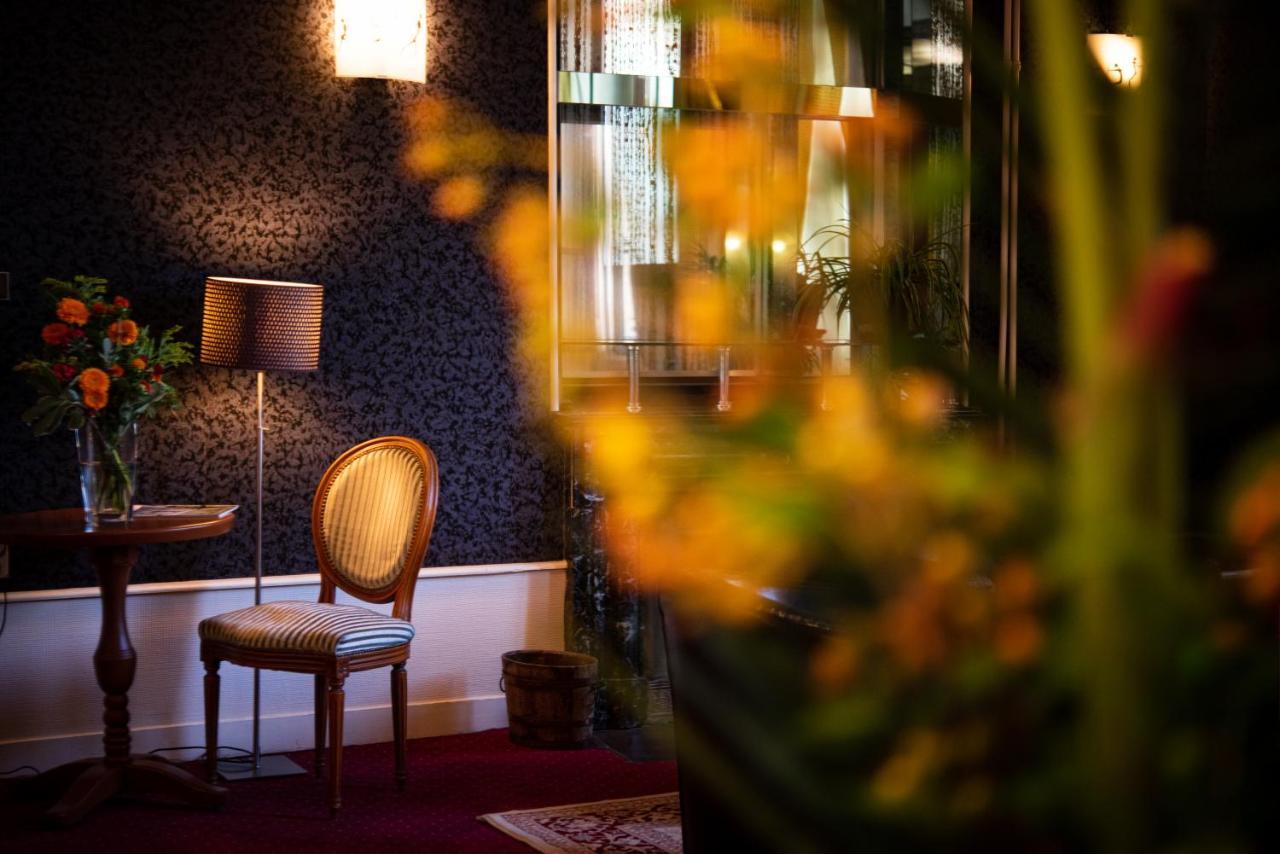 Hotel Des Bains 엑스레뱅 외부 사진